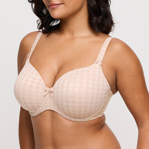 Heartshape bra in caffe latte featuring padded wired structure and stylish design for confident support.