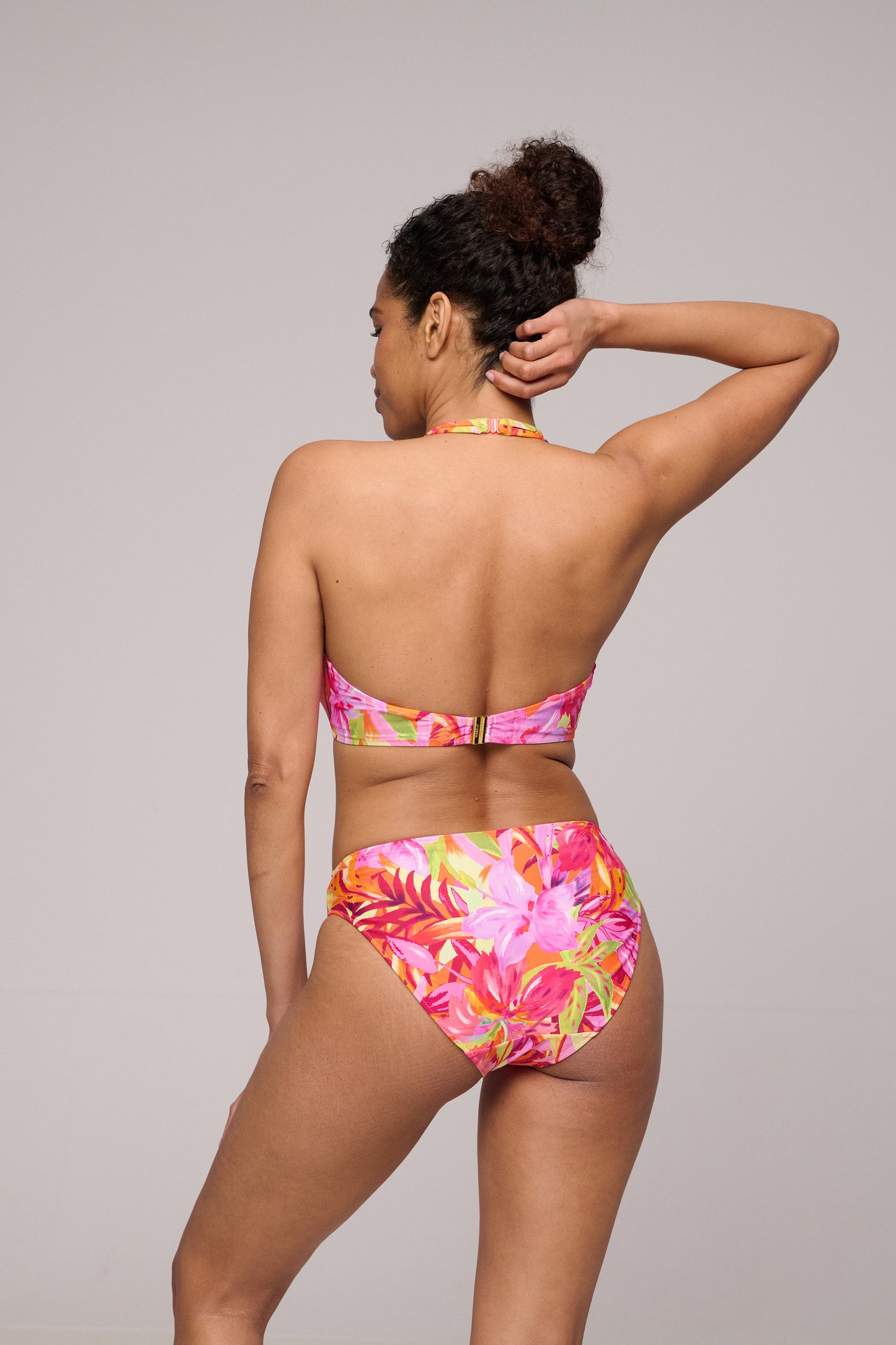SHUBRA Musa full cup bikini top