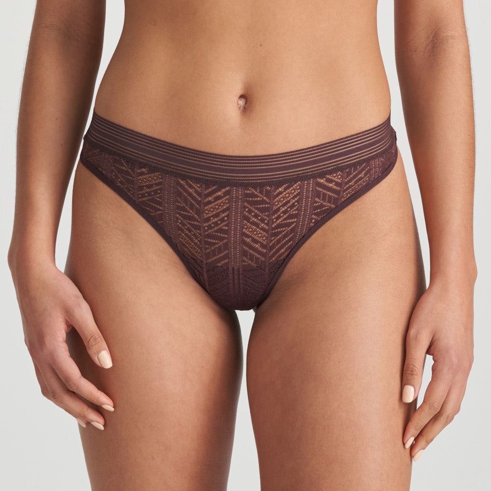RICHARD aubergine thong