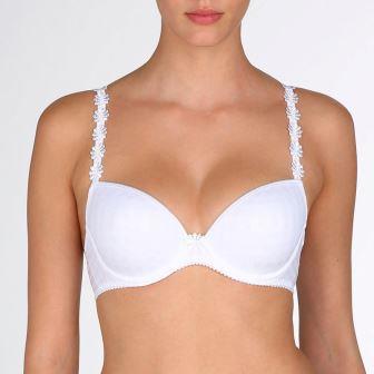 0100418 White-UK 30A / EU 65A / US 30A