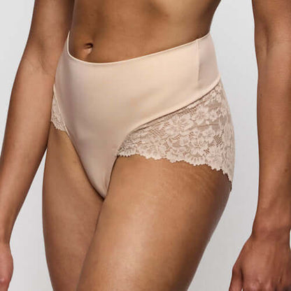 Marie Jo Soft Studio Full Briefs Smoothing in Caffe Latte featuring lace and high-waist design for comfort.