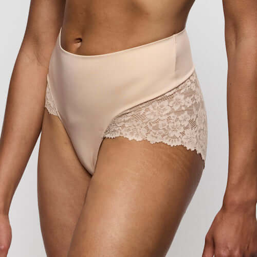Marie Jo Soft Studio Full Briefs Smoothing in Caffe Latte featuring lace and high-waist design for comfort.