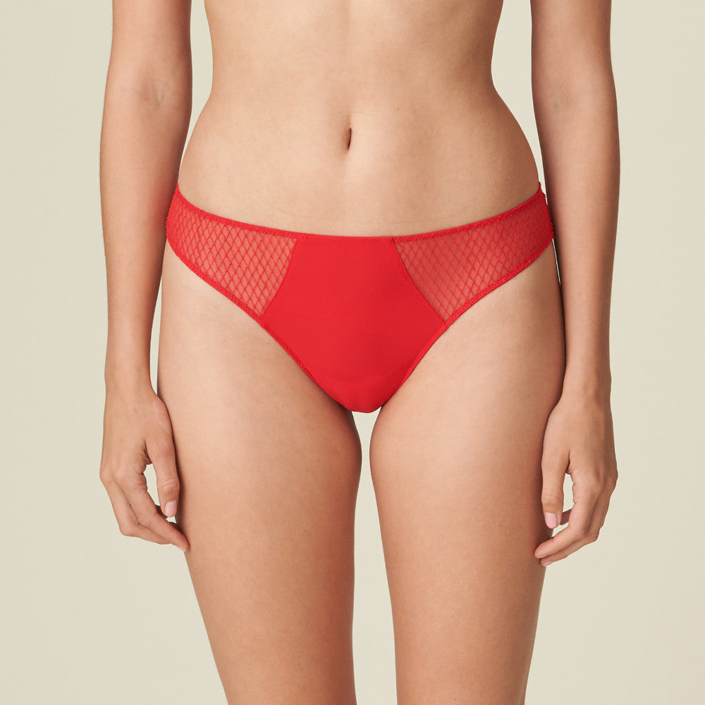 Marie Jo Thong in True Red