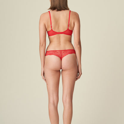 Marie Jo Thong in True Red
