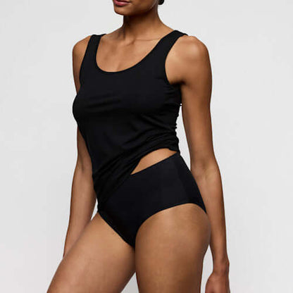 Marie Jo Soft Studio Top without cups featuring wider straps in black, offering exquisite softness and comfort.