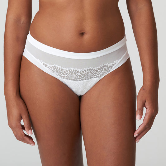 Primadonna Sophora Rio in White