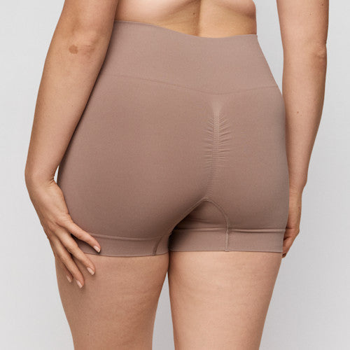 Primadonna NUDDA shapewear shorts in ginger - booty lifting shorts showing a smooth fit and natural lift from the back.