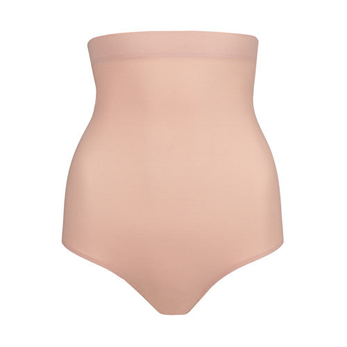 Primadonna Figuras Smoothing Thong in Powder Rose