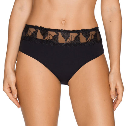 562831 Black-M