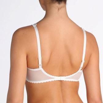 0101331 Natural-UK 34D / EU 75D / US 34D
