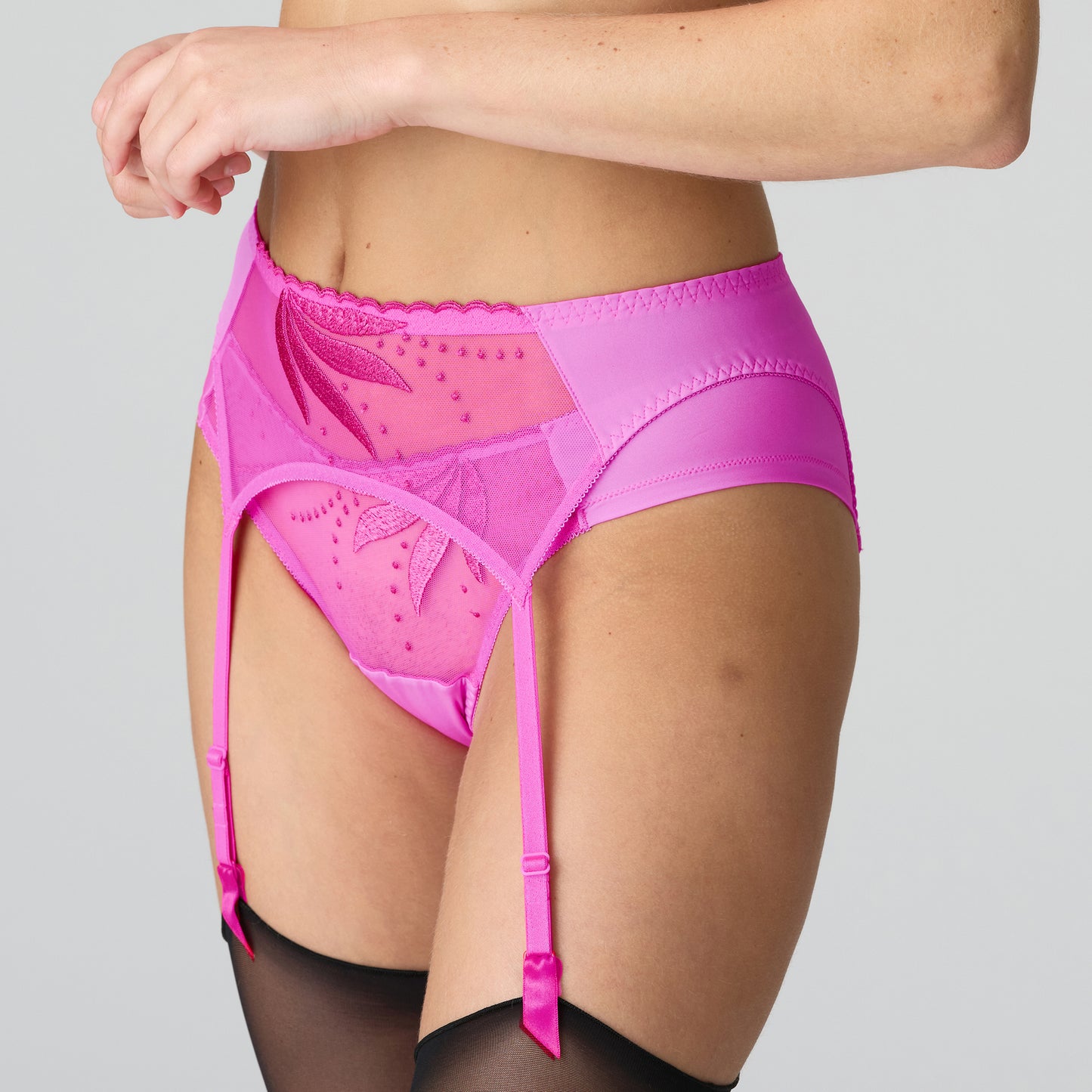 ETOILE cactus flower garter belt
