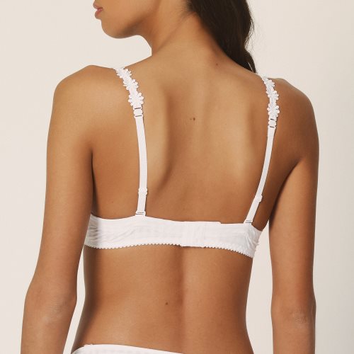 0100416 White-UK 34F / EU 75F / US 34F