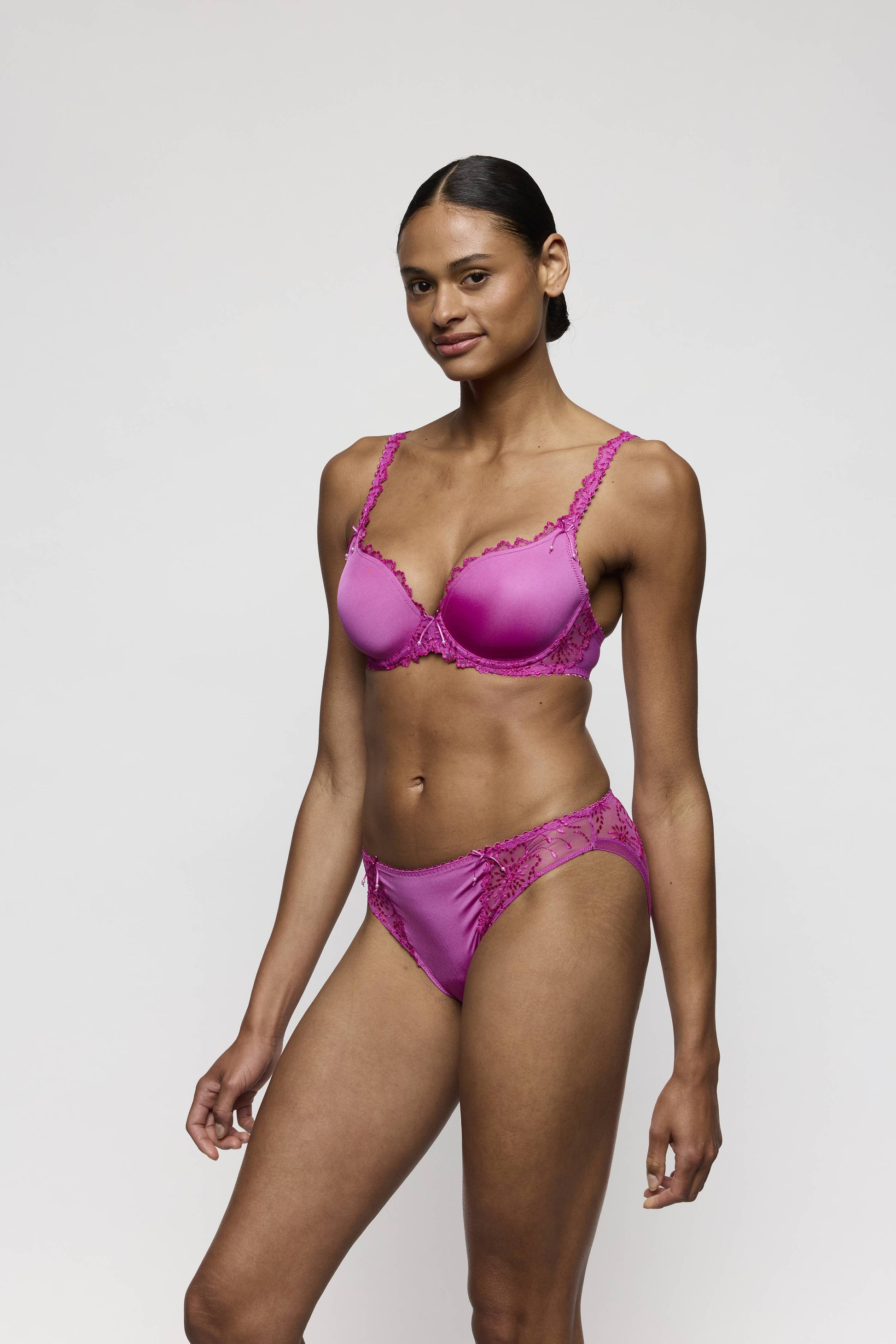 Salesbook image with head