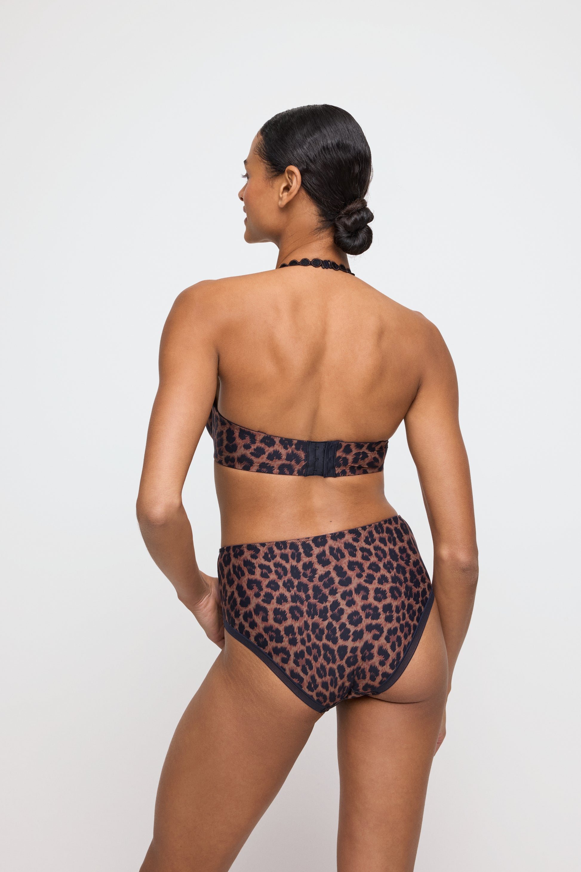 Salesbook image with head