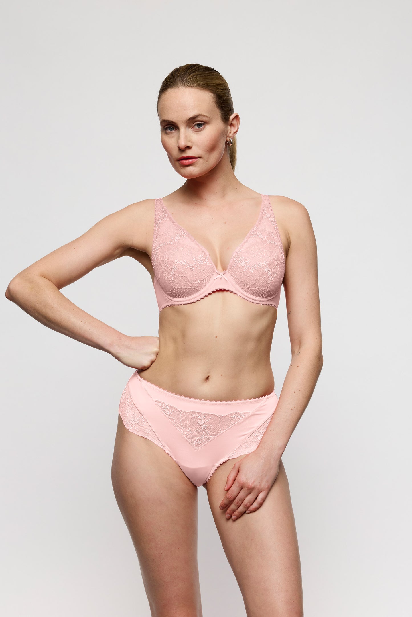 Marie Jo SOLENE padded plunge bra in gardenia rose