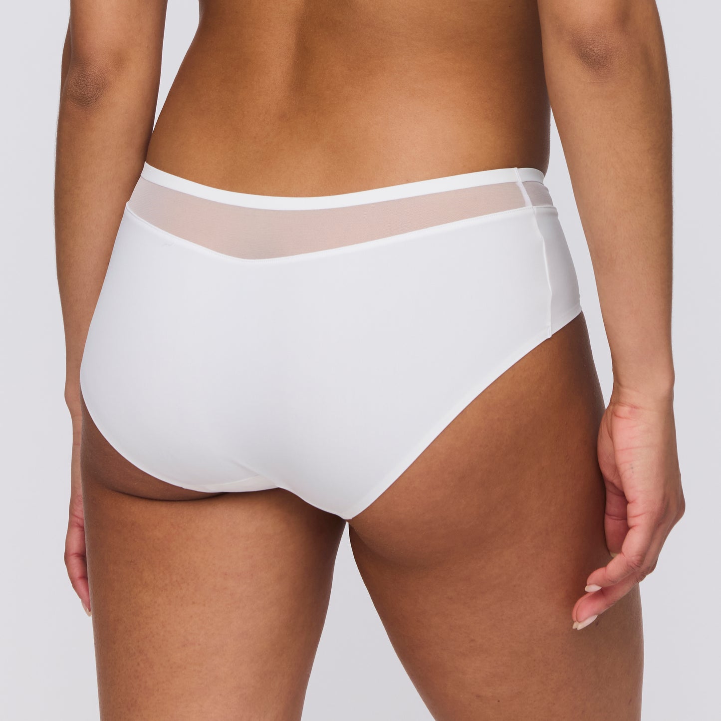 LOUIE natural shorts