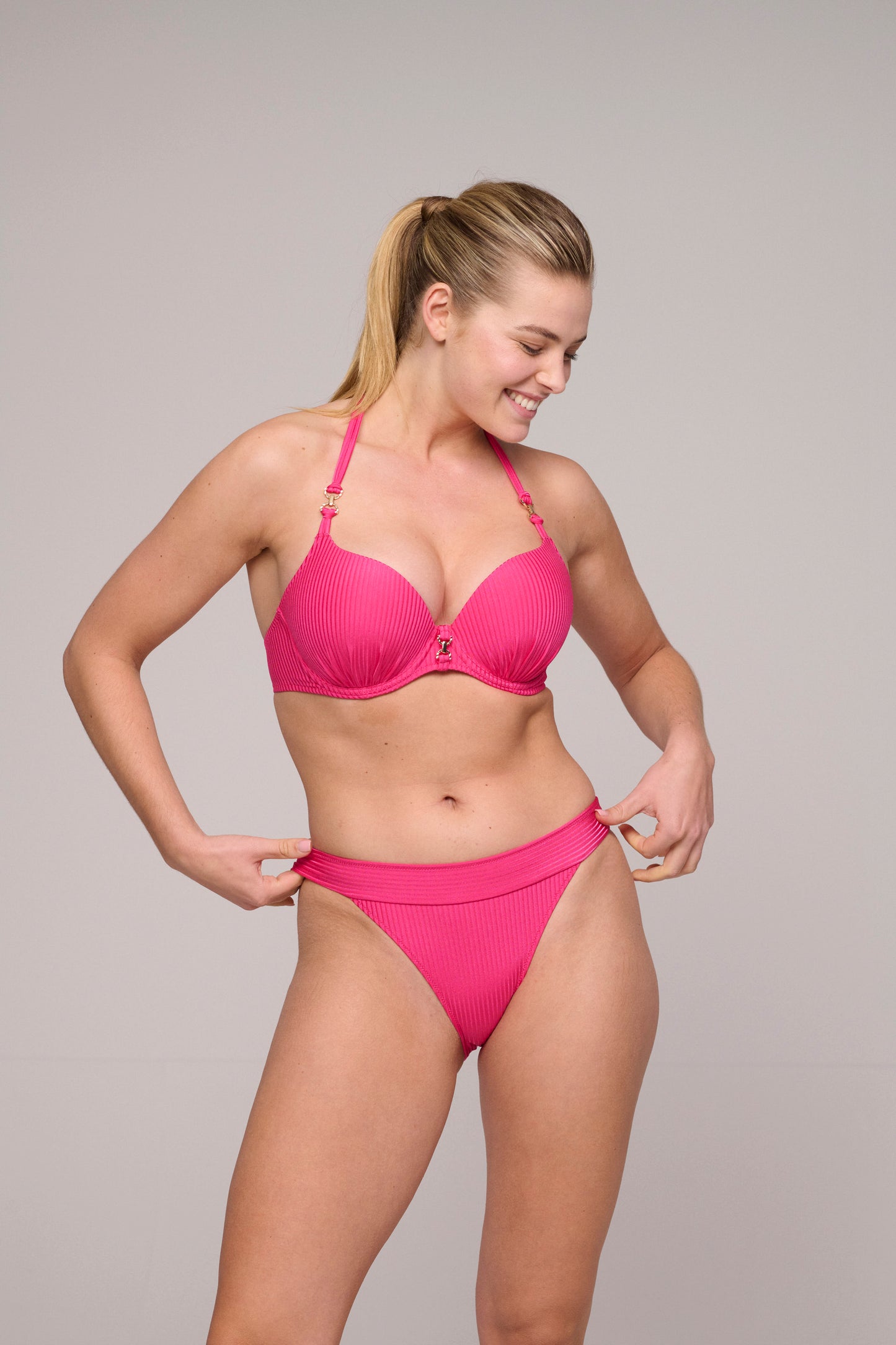 EMLY Dragon Fruit push up bikini top