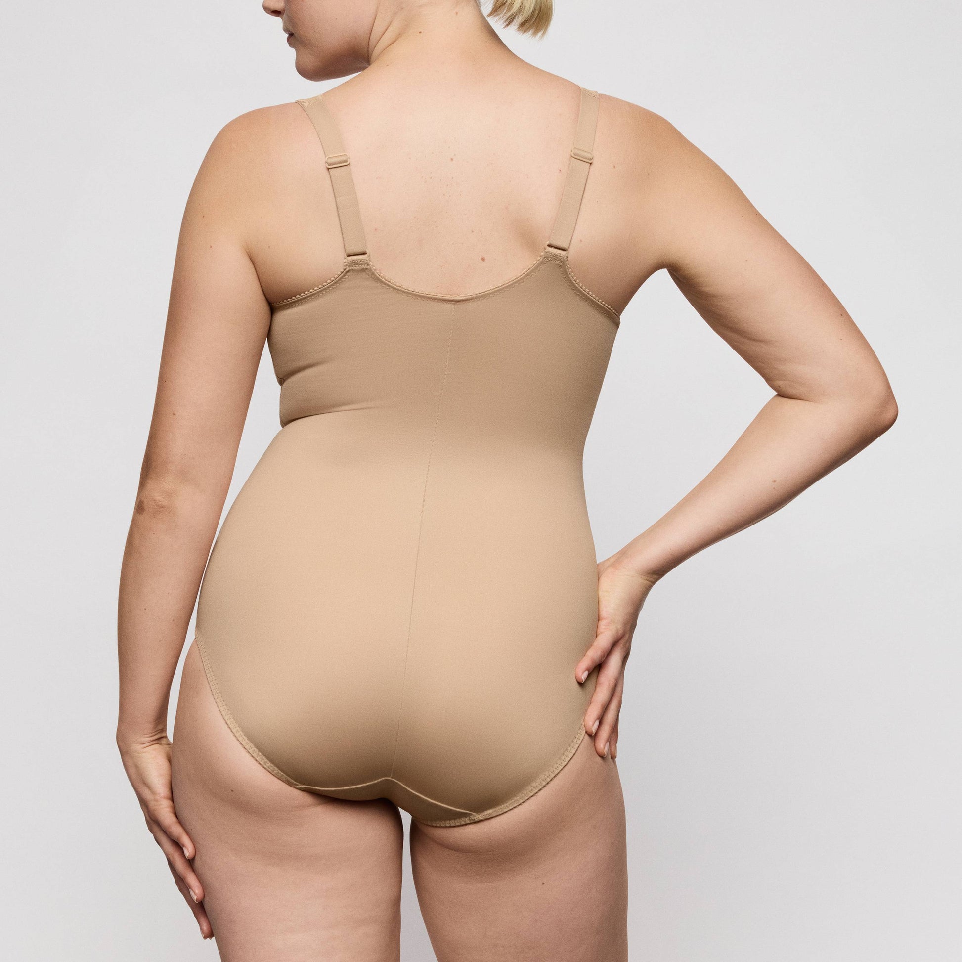 Primadonna SALERNO full cup body in Candy Ginger, elegant bodysuit with bottom closure, shown from the back.