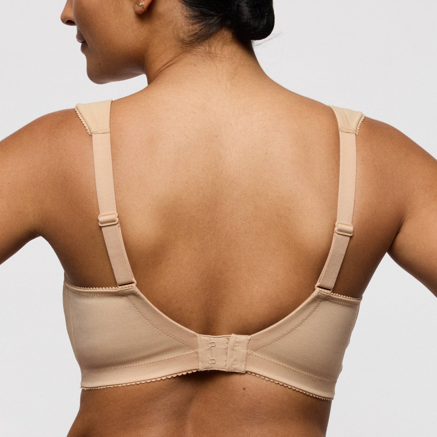 Primadonna SALERNO full cup bra wireless in Candy Ginger showing the back design and fit.
