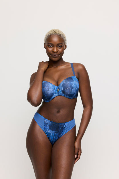 Salesbook image with head