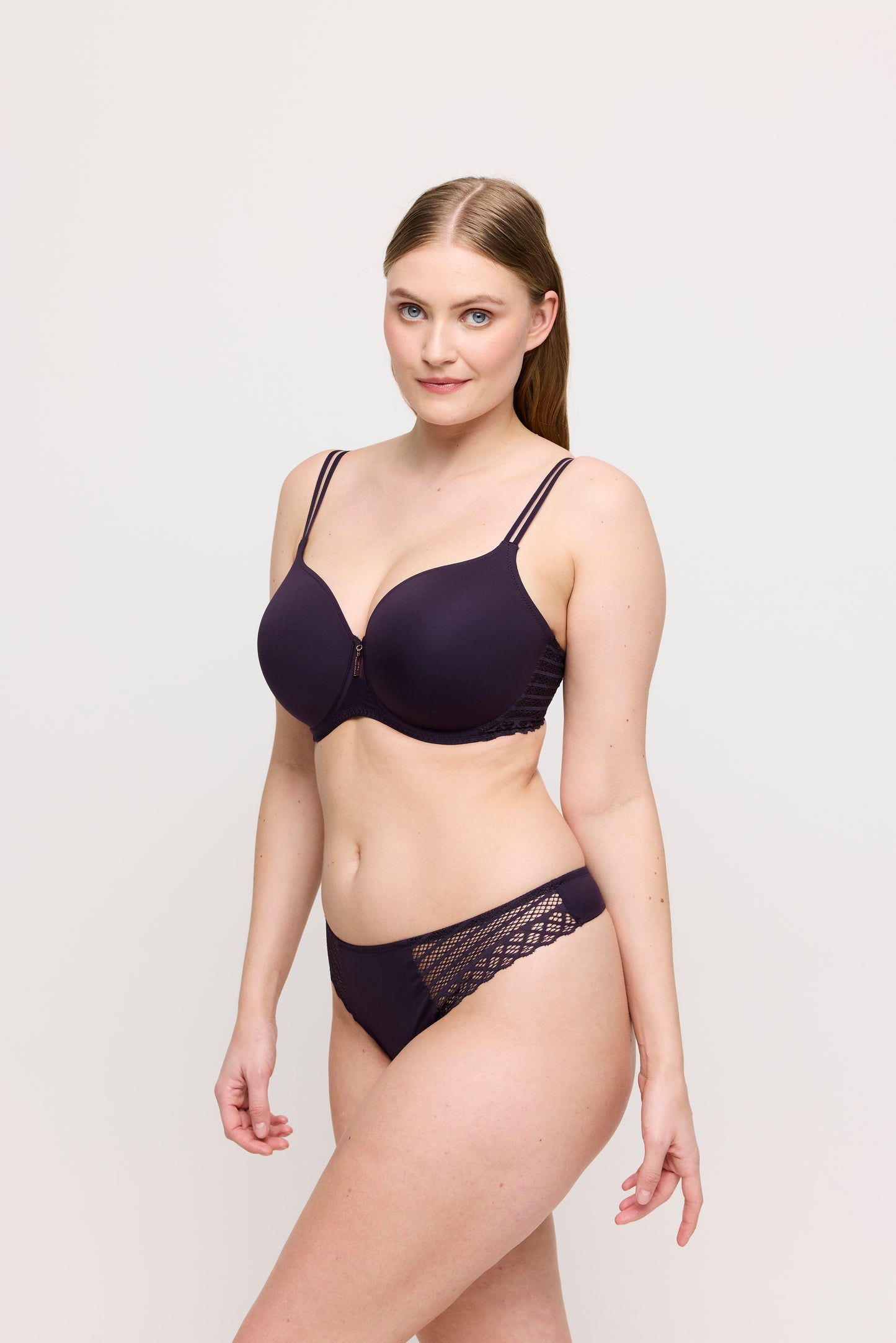 Salesbook image with head