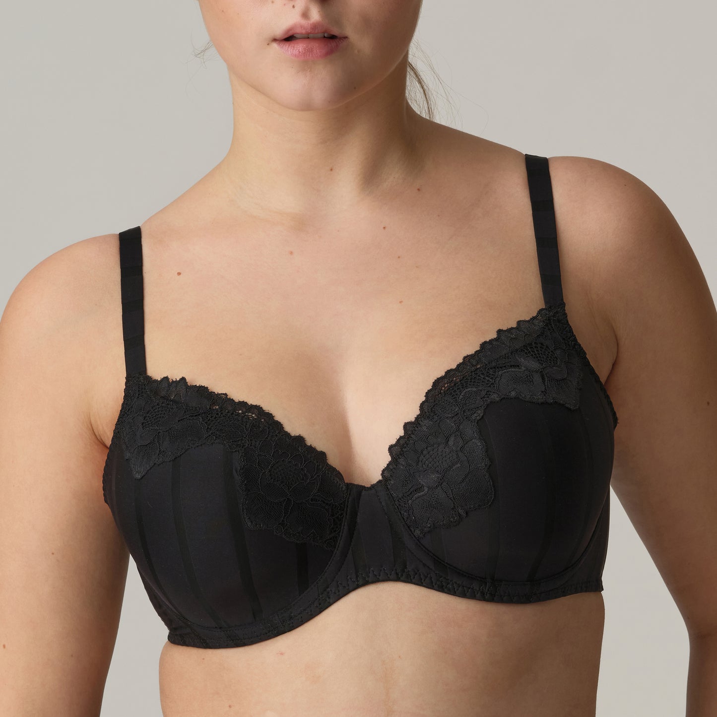 PrimaDonna Twist MALDIVES padded bra heartshape in black
