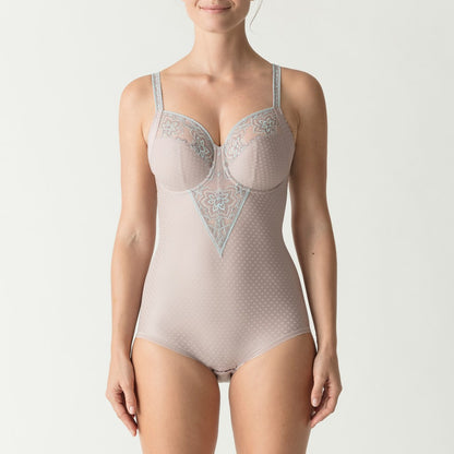462970 Patine-UK 42F / EU 95F / US 42F
