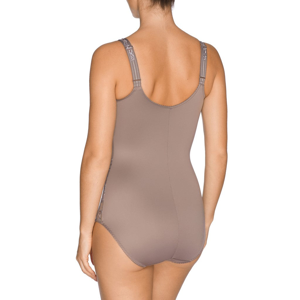 461810 Smokey Sand-UK 42E / EU 95E / US 42E